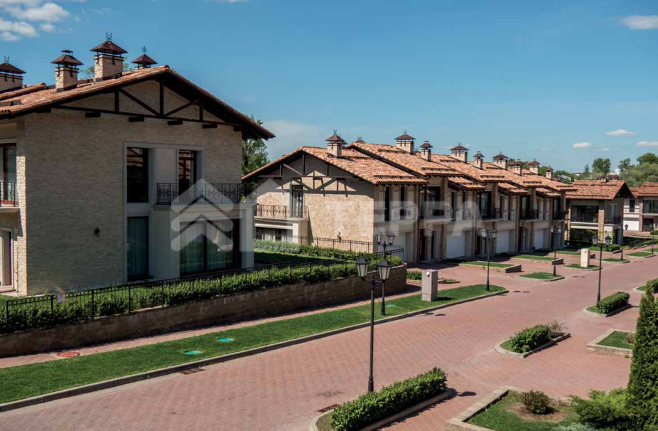 Полянка DeLuxe